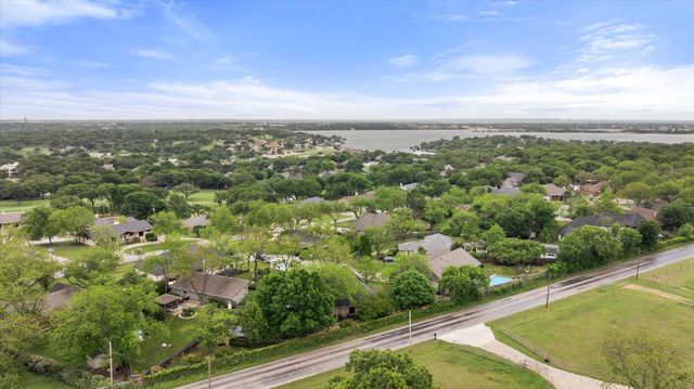 5204 Nueces Court, Granbury, TX 76049