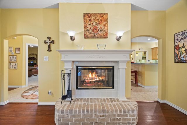 5204 Nueces Court, Granbury, TX 76049