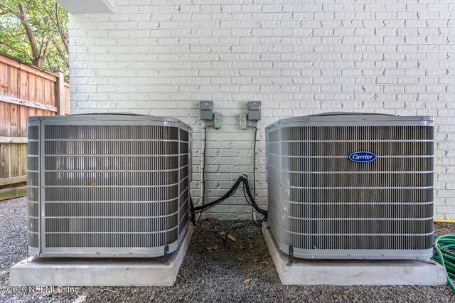 2743 GREEN BAY Lane, Jacksonville, FL 32207