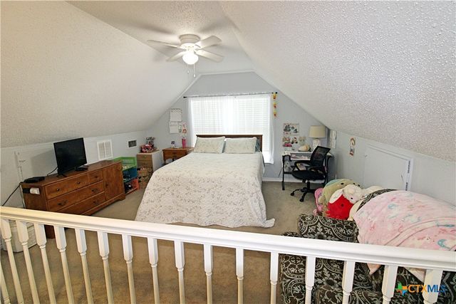 8592 S Lone Star Parkway, Moody, TX 76557