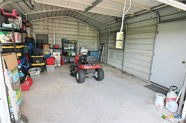 8592 S Lone Star Parkway, Moody, TX 76557