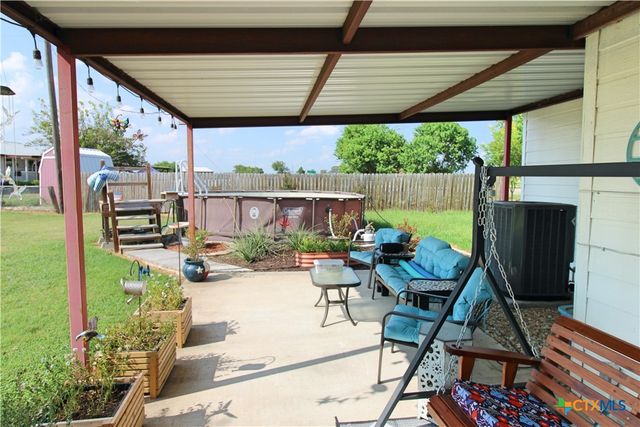 8592 S Lone Star Parkway, Moody, TX 76557