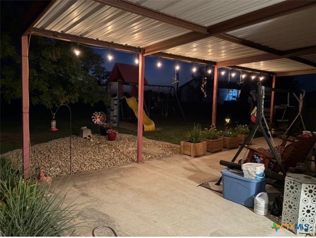 8592 S Lone Star Parkway, Moody, TX 76557