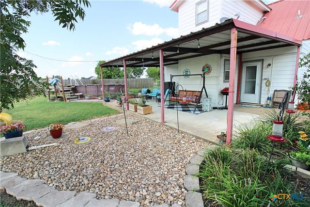 8592 S Lone Star Parkway, Moody, TX 76557