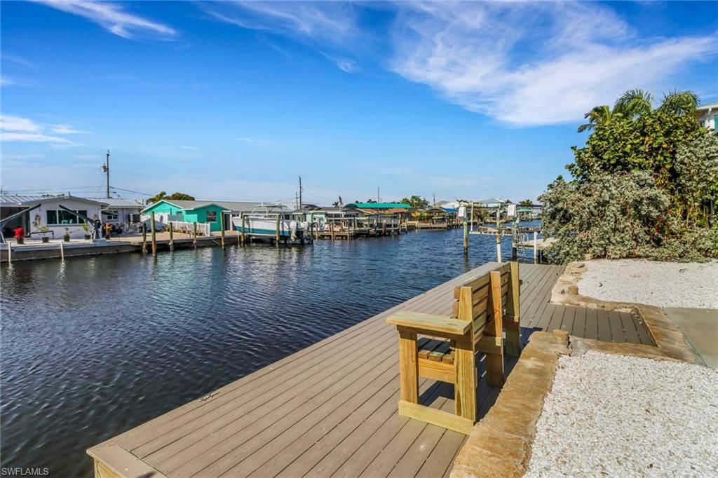 2686 Clyde ST, MATLACHA, FL 33993 — photo 5