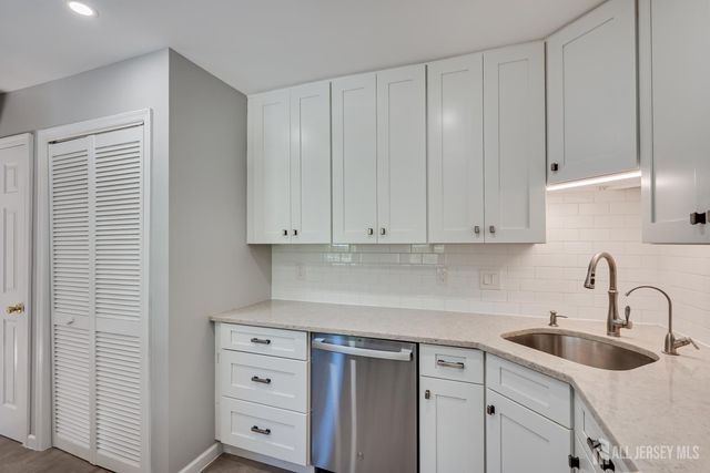 50 Central Square Park, Metuchen, NJ 08840