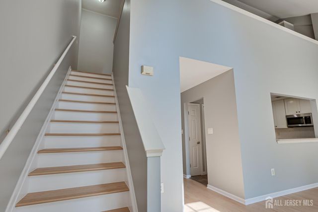 50 Central Square Park, Metuchen, NJ 08840