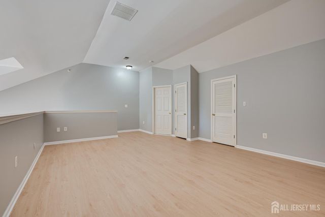 50 Central Square Park, Metuchen, NJ 08840