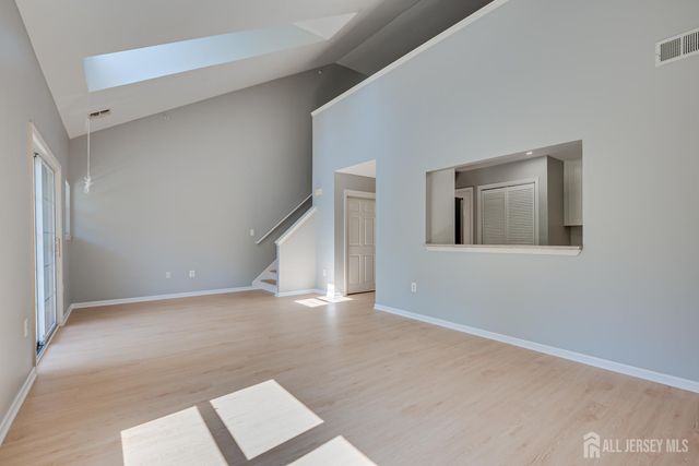 50 Central Square Park, Metuchen, NJ 08840