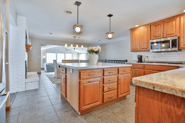 3325 N 12TH STREET, Wausau, WI 54403