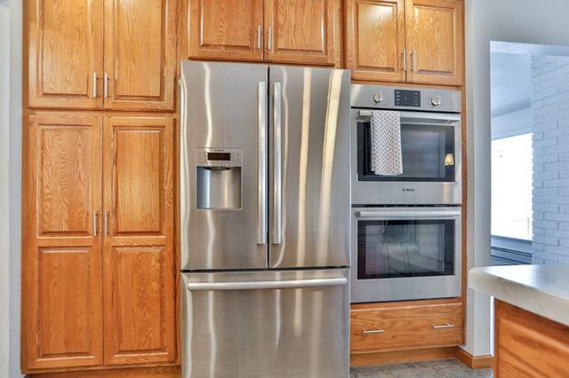 3325 N 12TH STREET, Wausau, WI 54403