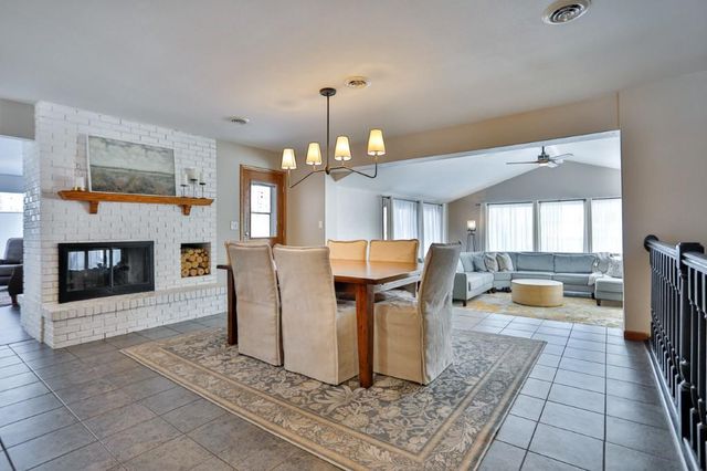 3325 N 12TH STREET, Wausau, WI 54403