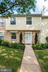 72 LEXTON DR #72, York, PA 17404