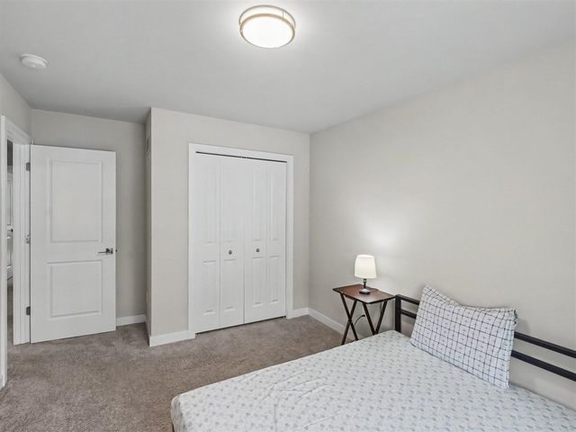 880 Machnik Drive, Chelsea, MI 48118