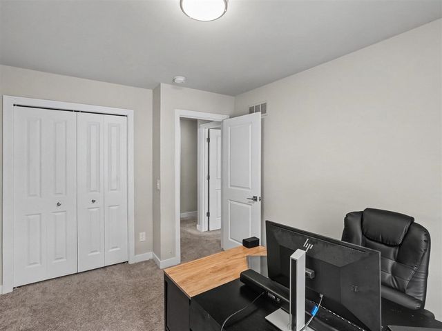 880 Machnik Drive, Chelsea, MI 48118