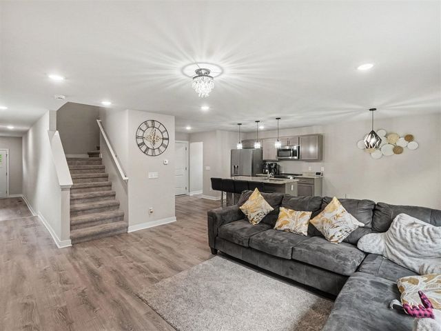 880 Machnik Drive, Chelsea, MI 48118