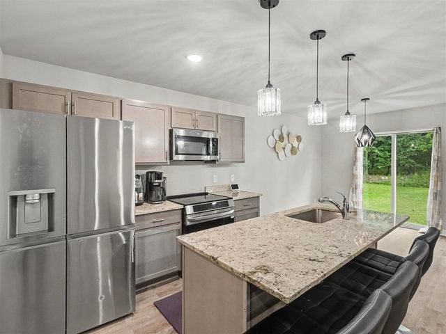 880 Machnik Drive, Chelsea, MI 48118