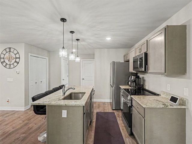 880 Machnik Drive, Chelsea, MI 48118