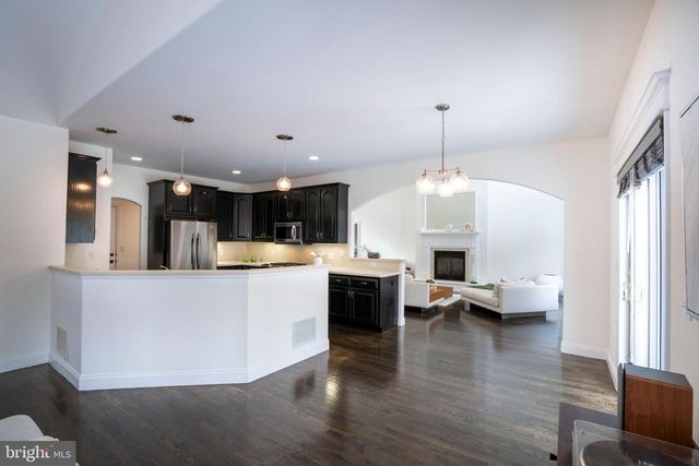 125 OAK POINTE CIR, State College, PA 16801