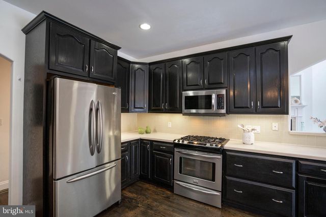 125 OAK POINTE CIR, State College, PA 16801