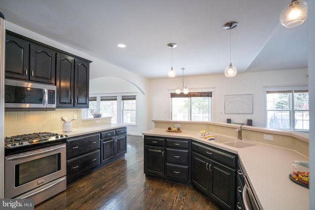 125 OAK POINTE CIR, State College, PA 16801