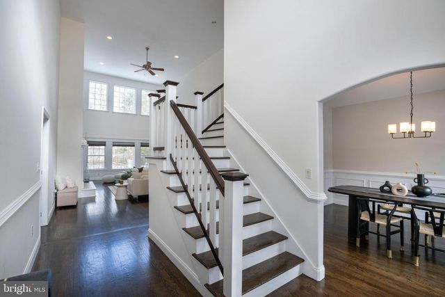 125 OAK POINTE CIR, State College, PA 16801