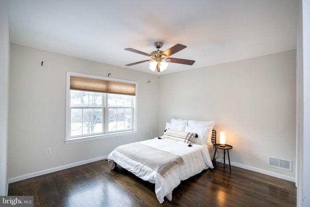 125 OAK POINTE CIR, State College, PA 16801