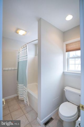 125 OAK POINTE CIR, State College, PA 16801