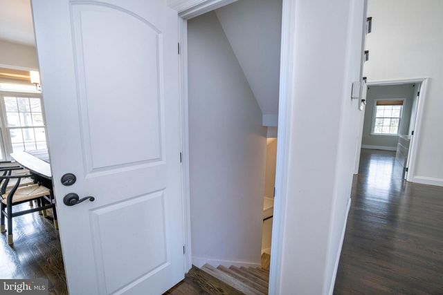 125 OAK POINTE CIR, State College, PA 16801