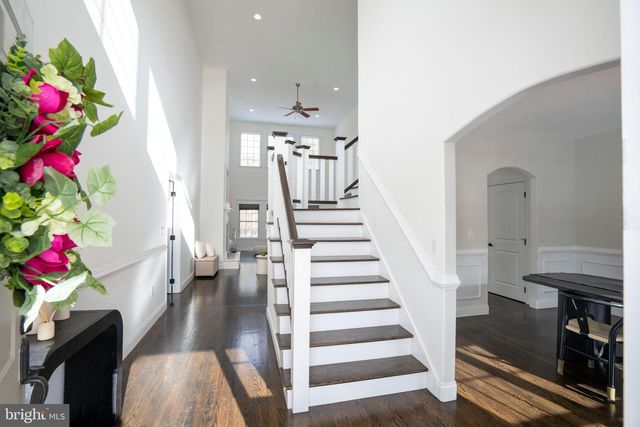 125 OAK POINTE CIR, State College, PA 16801