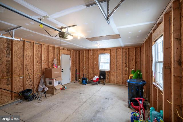 125 OAK POINTE CIR, State College, PA 16801