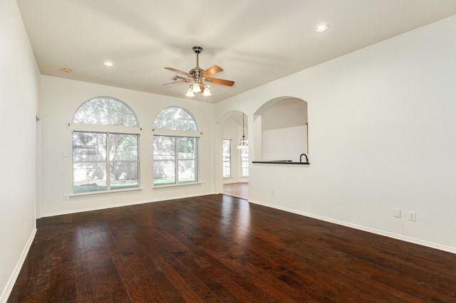 2912 Standing Springs Lane, Dickinson, TX 77539