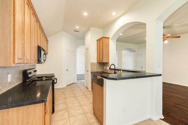 2912 Standing Springs Lane, Dickinson, TX 77539
