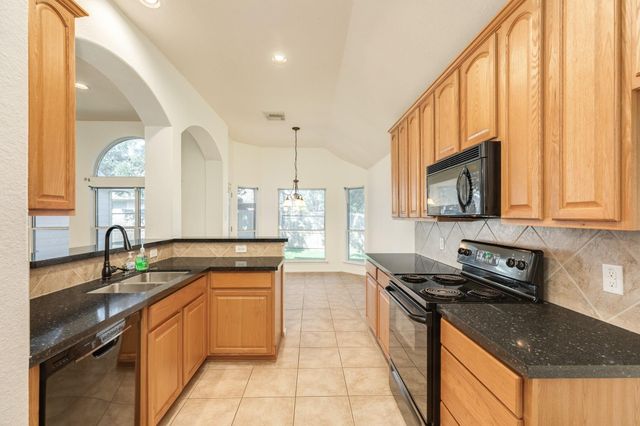 2912 Standing Springs Lane, Dickinson, TX 77539