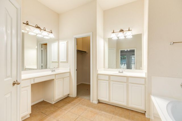 2912 Standing Springs Lane, Dickinson, TX 77539