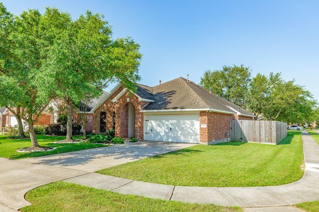 2912 Standing Springs Lane, Dickinson, TX 77539