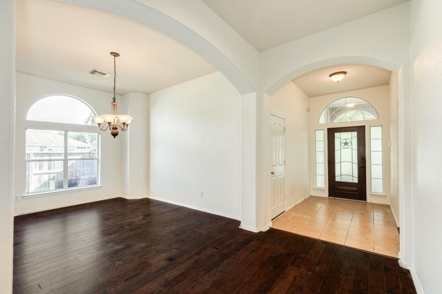 2912 Standing Springs Lane, Dickinson, TX 77539