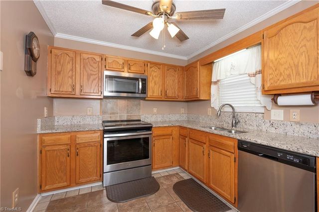 217 Williamsgate Court, Winston-salem, NC 27107