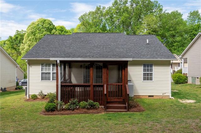 217 Williamsgate Court, Winston-salem, NC 27107