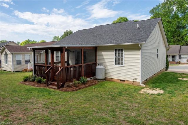 217 Williamsgate Court, Winston-salem, NC 27107