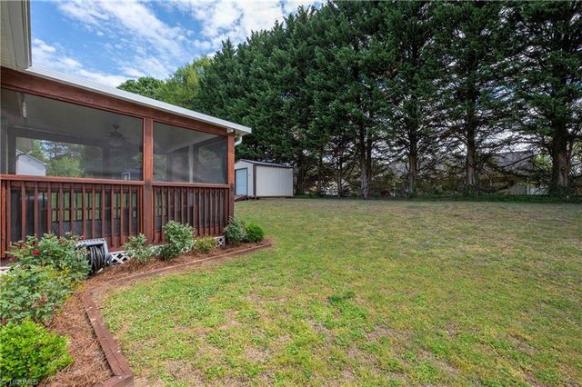 217 Williamsgate Court, Winston-salem, NC 27107