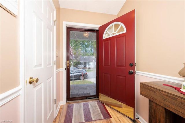 217 Williamsgate Court, Winston-salem, NC 27107