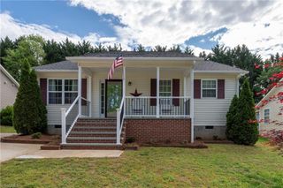 217 Williamsgate Court, Winston-salem, NC 27107