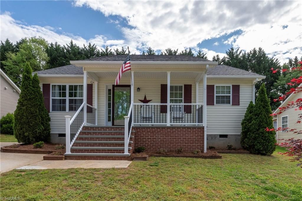 217 Williamsgate Court, Winston-salem, NC 27107