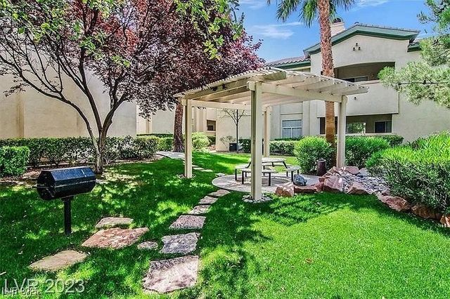 1605 Crimson Hills Drive 203, Las Vegas, NV 89128