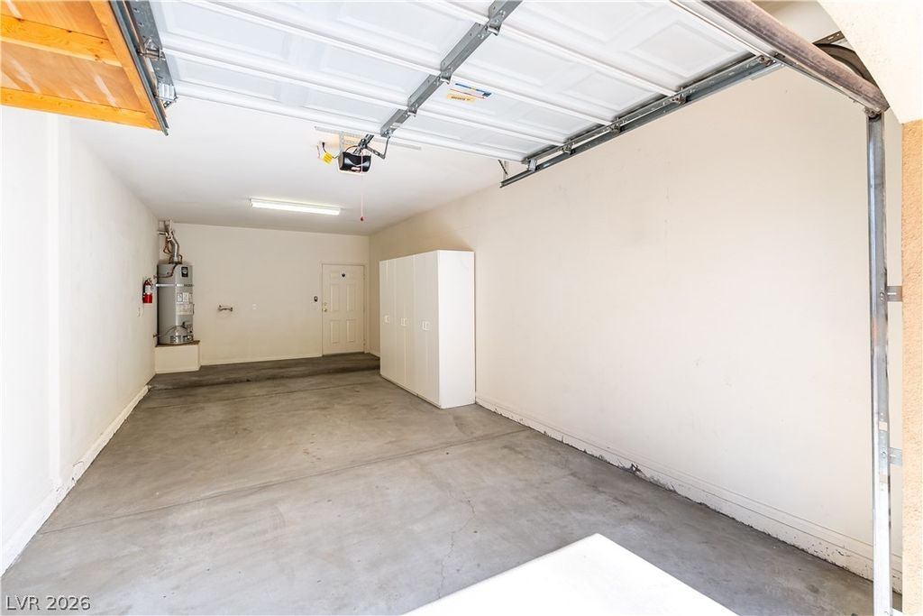 Image 24 of property listing at 1605 Crimson Hills Drive 203, Las Vegas, NV 89128