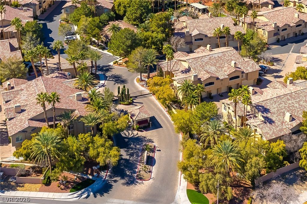 Image 33 of property listing at 1605 Crimson Hills Drive 203, Las Vegas, NV 89128