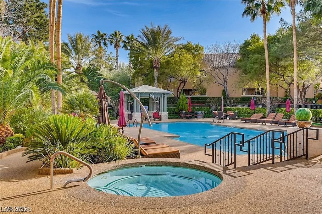 Image 37 of property listing at 1605 Crimson Hills Drive 203, Las Vegas, NV 89128