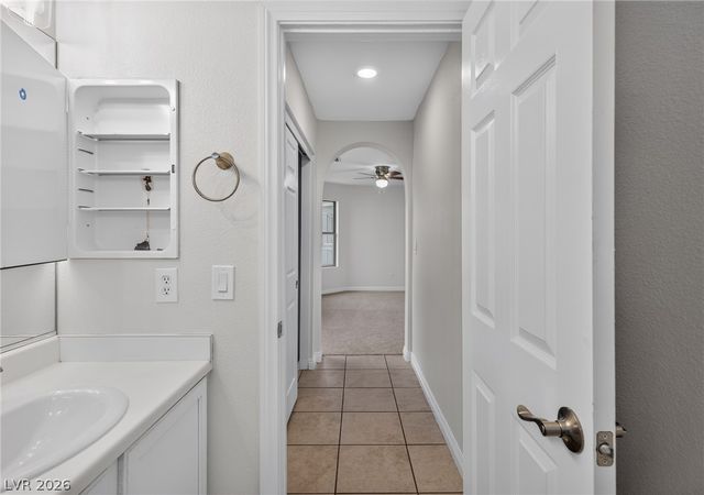 9593 Sage Sparrow Avenue, Las Vegas, NV 89148