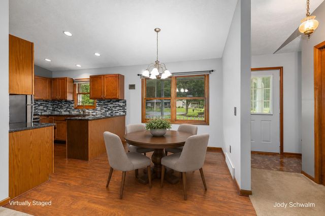 2223 Maguire Avenue NE, Grand Rapids, MI 49525